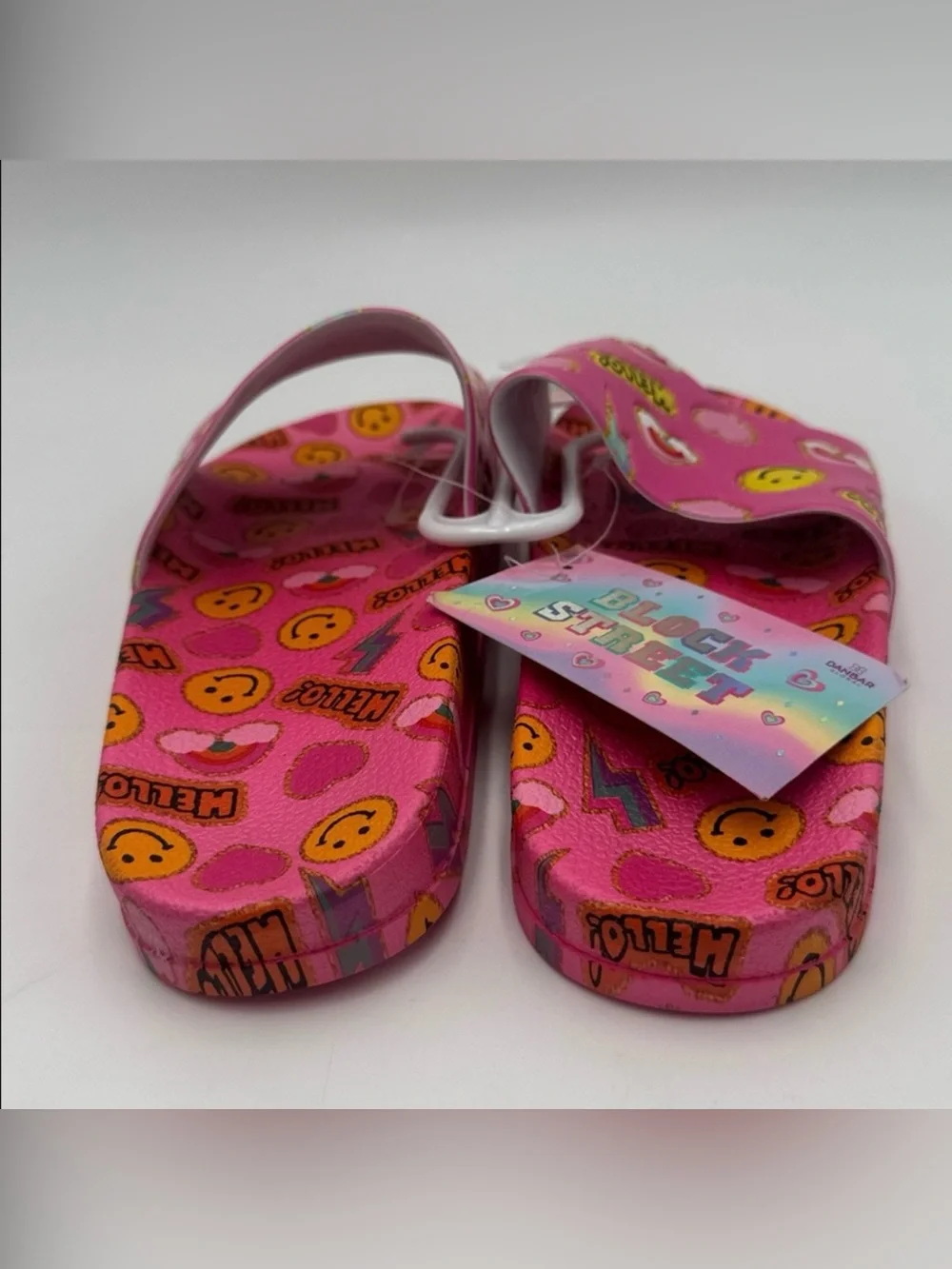 NWT Block Street Kids Pink Emoji Slide Sandals Size 4